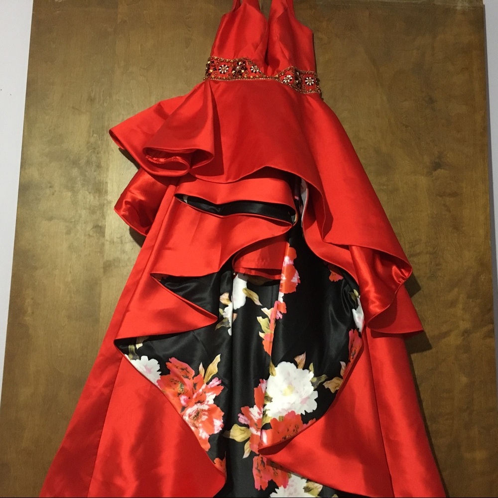 Milano Formal Dress size 4